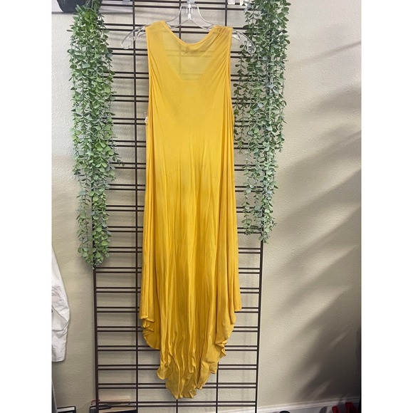Yellow dress size medium - Picture 2 of 8